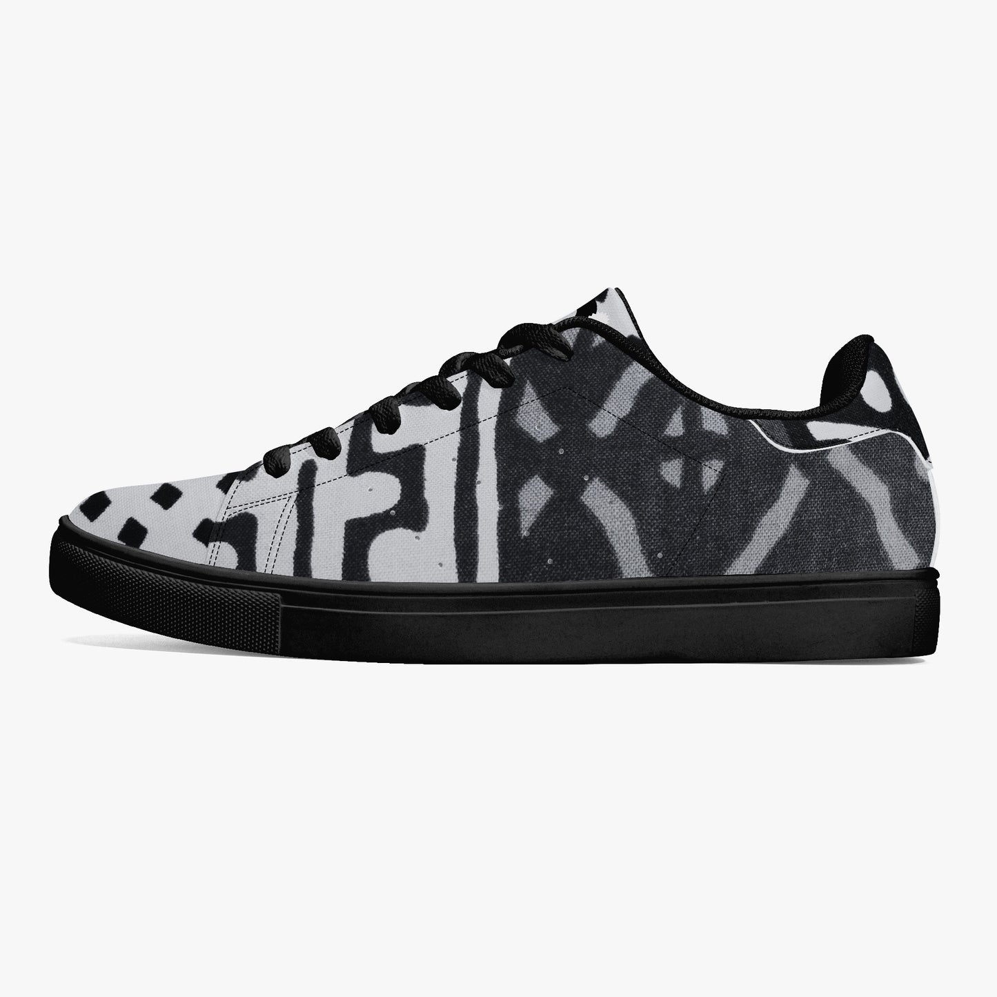 LION OF JUDAH "1001" Low-Top Leather Sneakers - Black Sole Left Outside