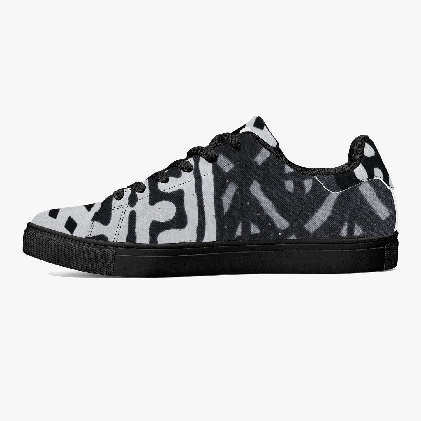 LION OF JUDAH "1001" Low-Top Leather Sneakers - Black Sole Right Inside
