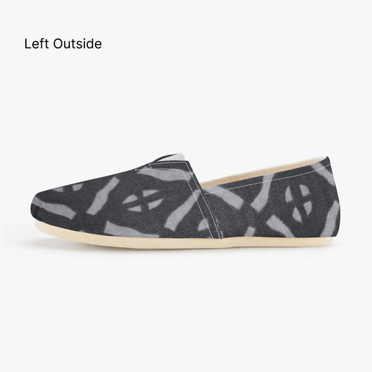 LION OF JUDAH "001" Low-Top Canvas Toms Shoes Left Outside